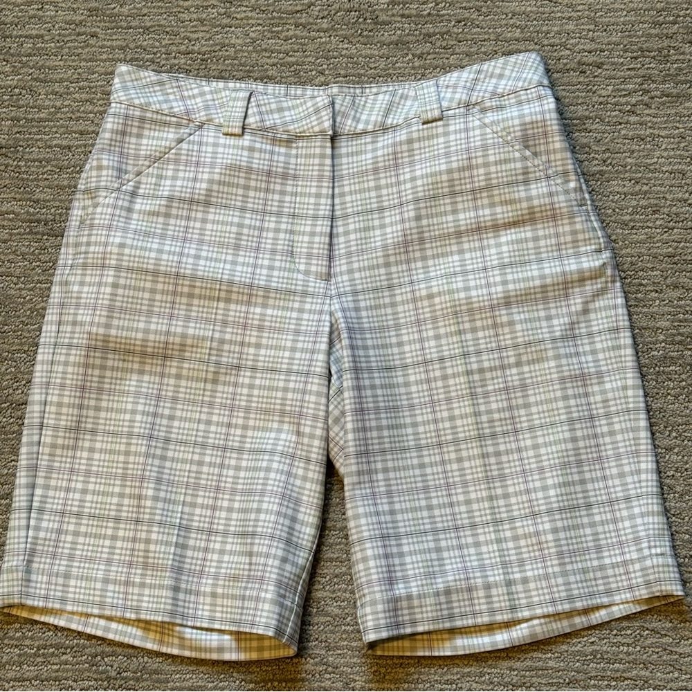 Tommy Armour Dri-Logic 9.5" Size 4 Golf Shorts Women's ‎ Gray Plaid